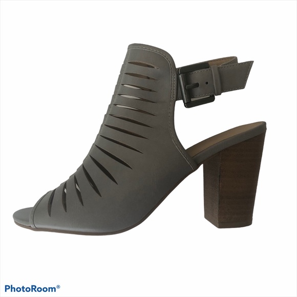 Chinese Laundry Shoes - Chinese Laundry heeled sandals